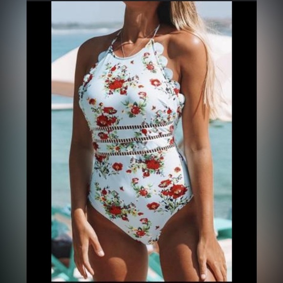 CUPSHE Women's Light Blue Floral Scalloped Halter One Piece Swimsuit NWT Size L - Picture 9 of 9